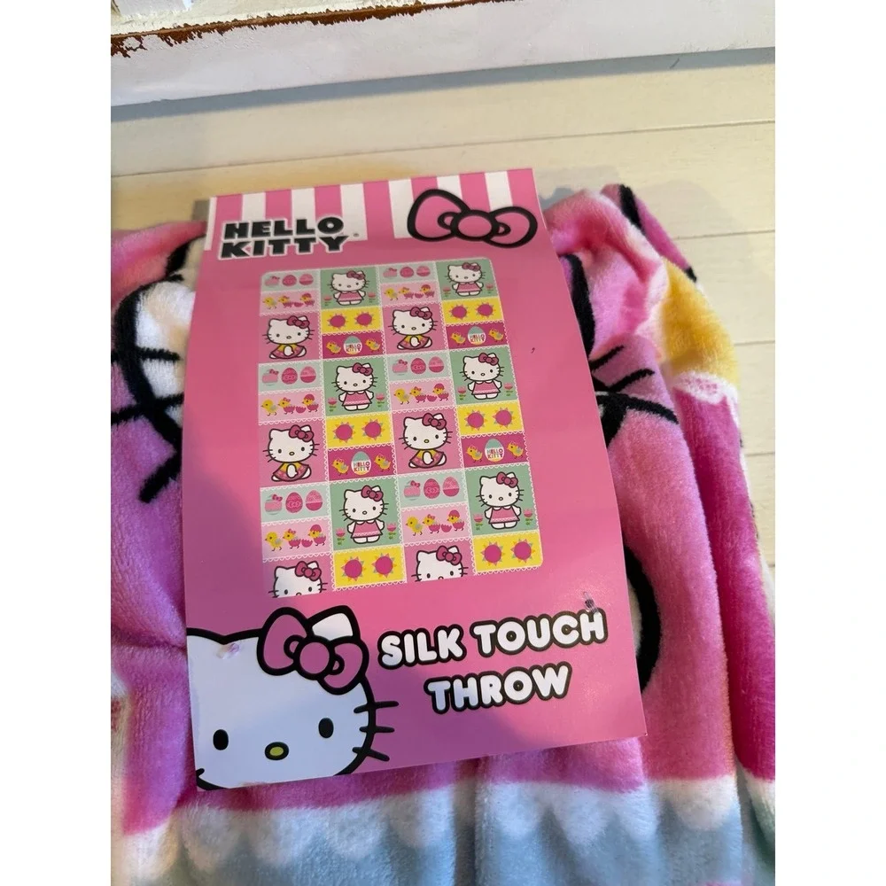 Hello Kitty NWT Pink & Aqua Easter Chicks Spring Silk Touch Throw Measures 50x70